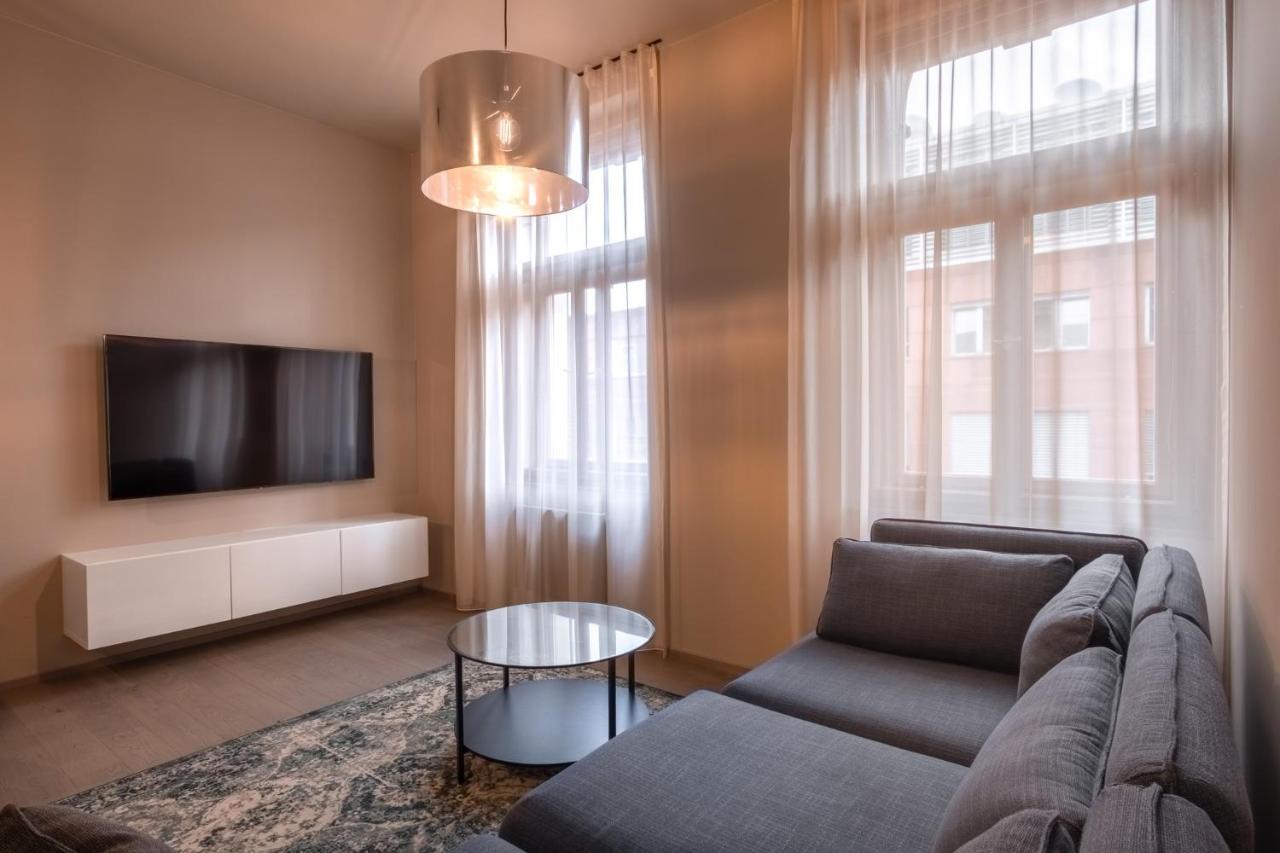 Superior Apartment